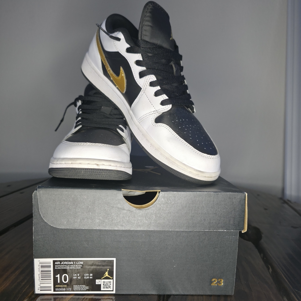 Nike Air Jordan 1 Low - Black/White/Gold